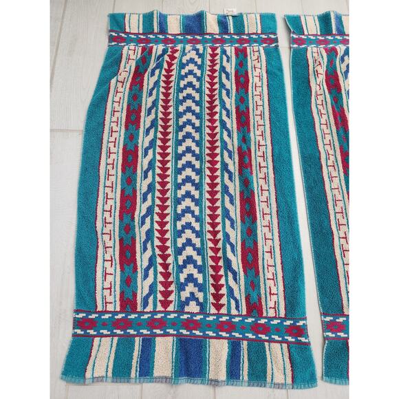Vintage Santens Santa Fe Burgundy Aztec Geometric 80's Bath Towel Set of 2 - Picture 2 of 6